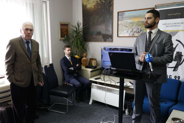 Forum mladih Kruga 99 - platforma za mlade u razmjeni mišljenja o važnim političkim temama