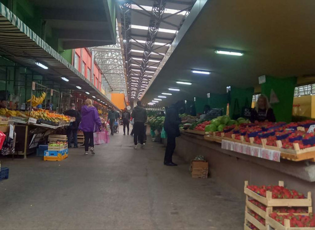 Njemački luk i egipatski krompir u banjalučkim marketim