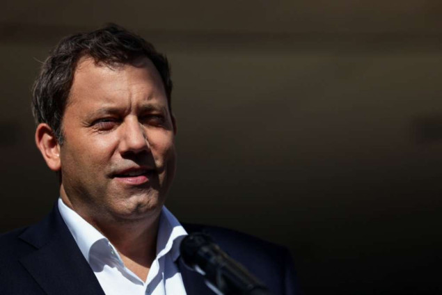 Ministar Klingbeil: Berlin prati francusku dužničku krizu sa zabrinutošću zbog eurozone