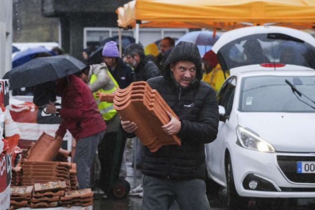 Oluja Kristin pustoši centralni Portugal: stotine domova uništeno, šteta mogla doseći milijarde