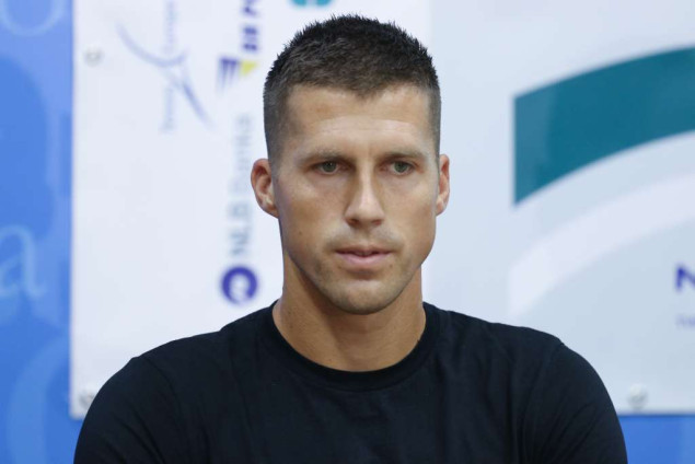 Fatić bez izgubljenog seta protiv Argentinca Ambrogia izborio četvrtfinale turnira u Sofiji