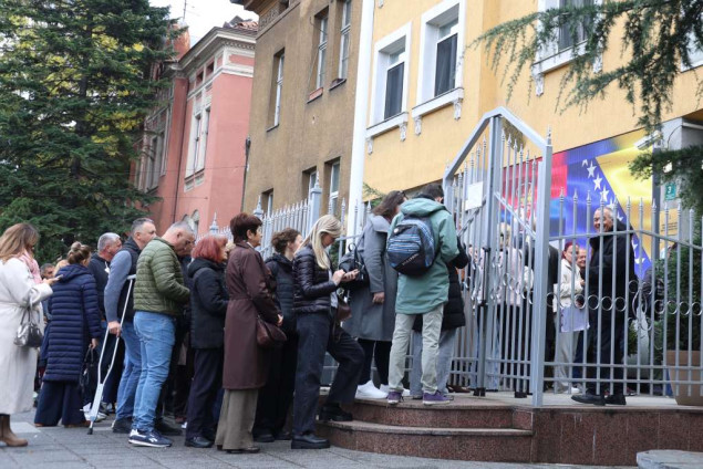 CRTA: Birači iz Srbije bez pristanka prebacivani na glasanje u BiH i druge zemlje