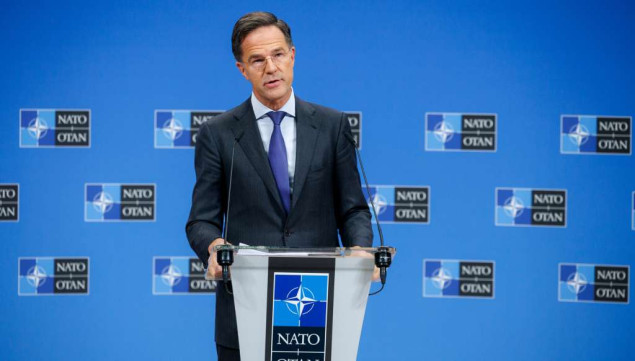 Rutte predložio da Evropa finansira nastavak američke vojne pomoći Ukrajini