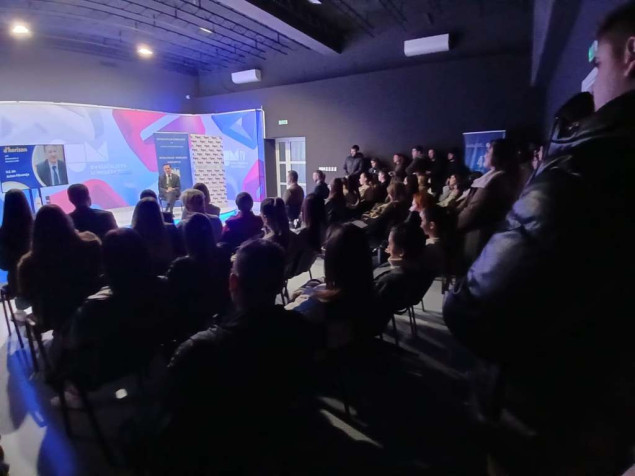 Rumunjski veleposlanik u BiH Anton Păcureţu održao predavanje mostarskim studentima