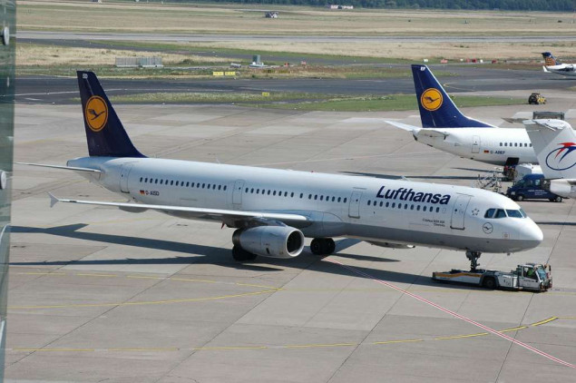 Lufthansa planira ukinuti 400 radnih mjesta