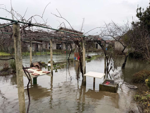Vodostaji u blagom porastu, gorjela obiteljska kuća u Čapljini