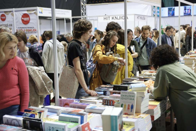 Velika posjećenost Međunarodnog sajama knjige u Skenderiji