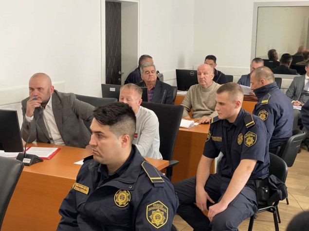 Produžen pritvor osmorici osumnjičenih za trgovinu ljudima u Tuzli