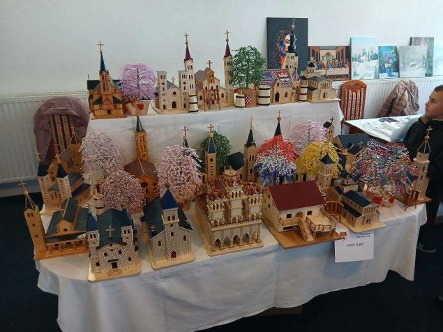 U Tomislavgradu otvoren Božićni sajam