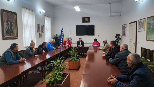 Potpisani tripartitni ugovori u Konjicu: Za 143 korisnika s poplavljenog područja 652.000 KM