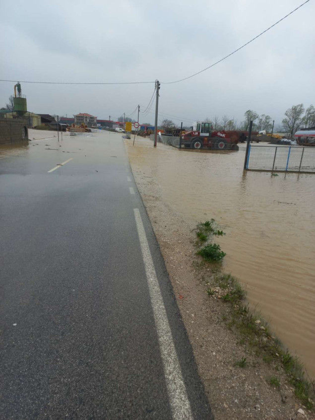 U Gradačcu jedna porodica evakuisana zbog klizišta