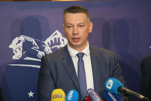 Nešić osudio pokušaj paljenja objekta porodice Berberović: Razbojništvu moramo stati u kraj