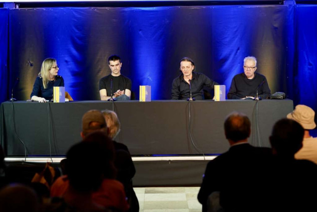 Promovisana knjiga „Izvan stroja. Nacionalno, građansko i druge opsjene“ Franje Šarčevića