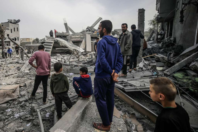 Petero Palestinaca ubijeno u izraelskom bombardovanju u Gazi