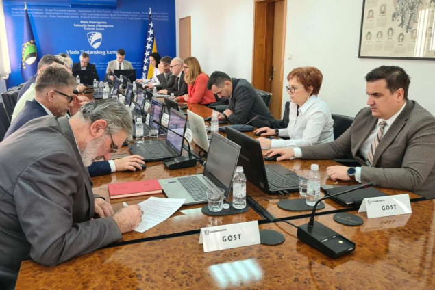 Vlada TK odobrila još milion KM za unapređenje uslova na Međunarodnom aerodromu Tuzla