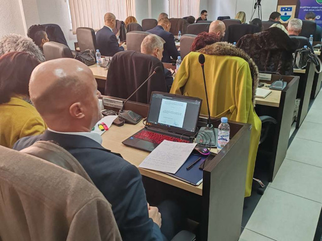 Skupština USK-a o stanju u zdravstvu, problem odlaska medicinskog kadra i višak administracije