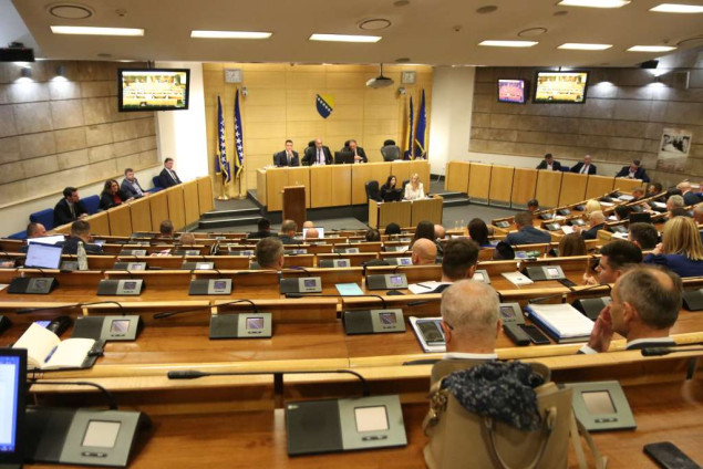 Prekinuta sjednica Doma naroda, povučen Nacrt zakona o djelatnosti psihologa