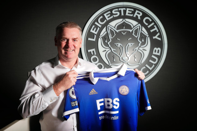 Trener Dean Smith do kraja sezone predvodi Leicester
