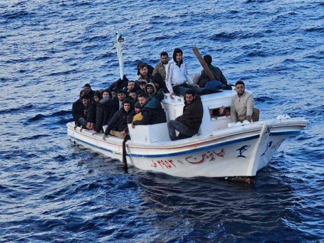 Spašeno 270 sirijskih migranata koji su u nekoliko brodova iz Libanona stigli u kiparske vode