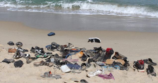 U brodolomu kod Libije utopio se najmanje 61 migrant