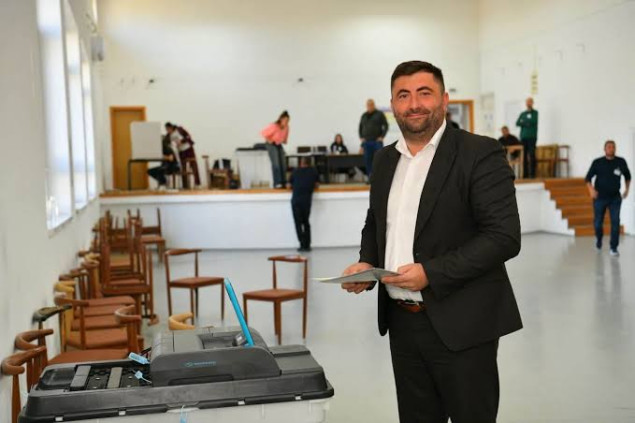 Gradonačelnik Bijeljine isključen iz SDS-a jer nije podržao kandidata svoje stranke