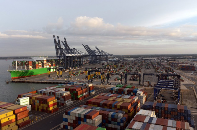 Počeo osmodnevni štrajk u najvećoj luci u Velikoj Britaniji