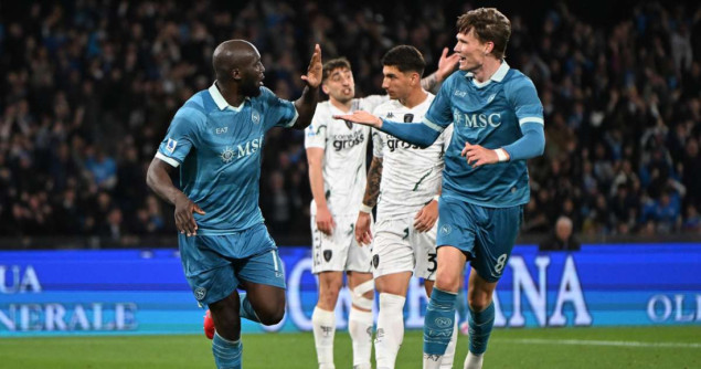 Napoli razbio Empoli i ostao u trci za titulu