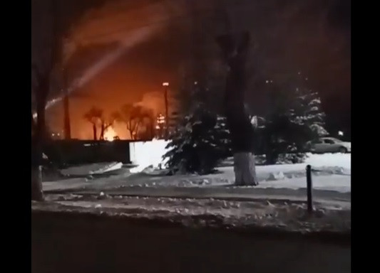 Napadnuto ključno postrojenje Lukoila, ogroman požar u Rusiji