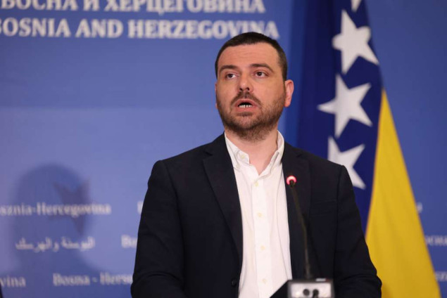 "Već sedam mjeseci se opstruira nabavka oružja i policijske opreme za državne sigurnosne agencije"