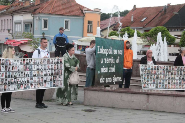 Majke Srebrenice: Mnogi posmrtni ostaci nisu pronađeni, još uvijek ima odgovornih koji nisu kažnjeni