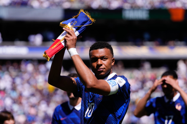 Kylian Mbappé: Igram da ispišem istoriju