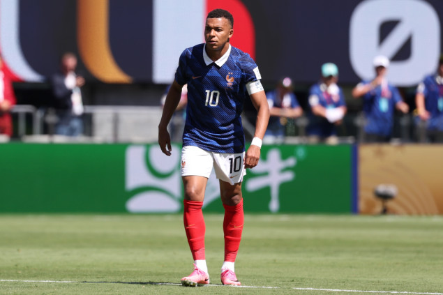 Mbappé: Neću igrati do 40. godine kao Messi i Ronaldo