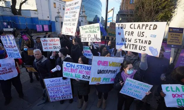 Hiljade medicinskih sestara u Engleskoj počelo dvodnevni štrajk