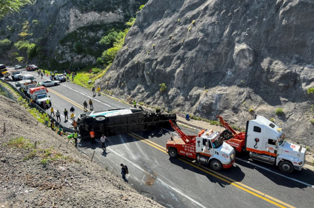 U Meksiku 15 mrtvih u nesreći autobusa koji je prevozio migrante