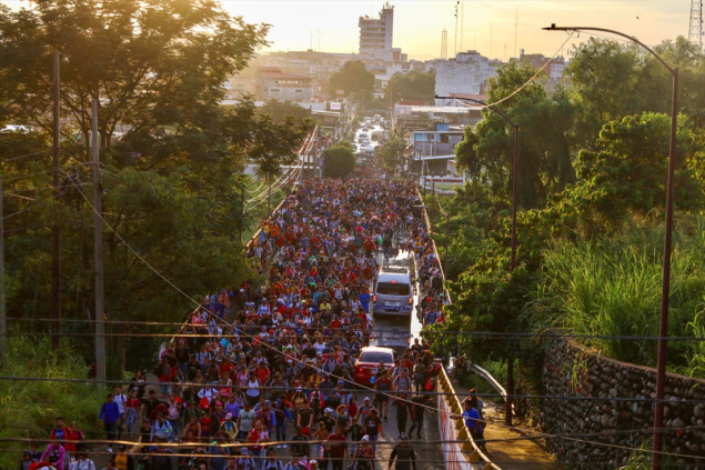 Veliki migrantski karavan krenuo s juga Meksika prema SAD-u