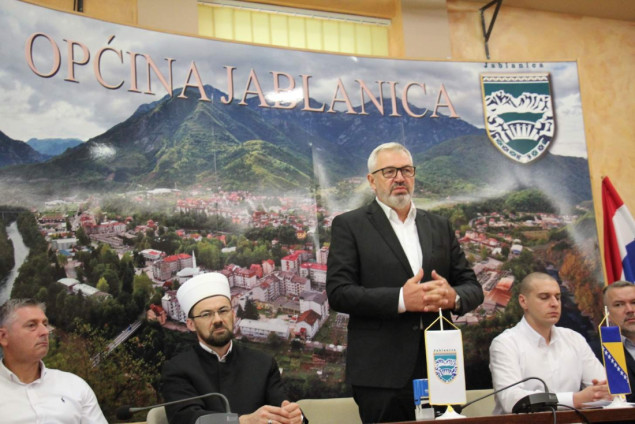 Islamska zajednica i Općina Jablanica pomažu obnovi domova: Ugovori potpisani s 50 porodica