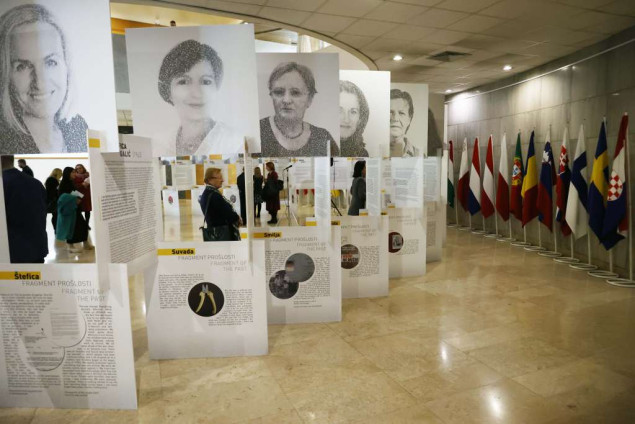 Izložba 'Mir sa ženskim licem” otvorena u zgradi Parlamentarne skupštine
