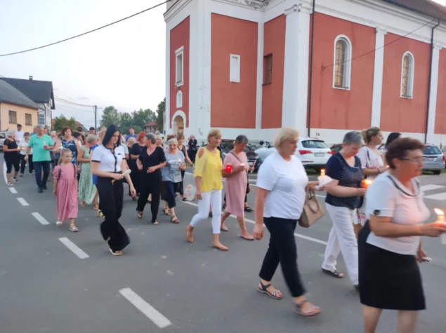 U crkvama širom svijeta danas svečane mise povodom blagdana Velike Gospe
