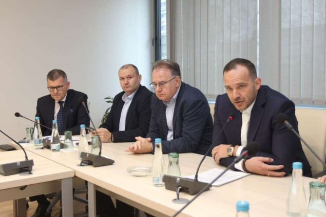 Nikšić s predstavnicima NSBiH o unapređenju pravnog i institucionalnog okvira za razvoj sporta u FBiH