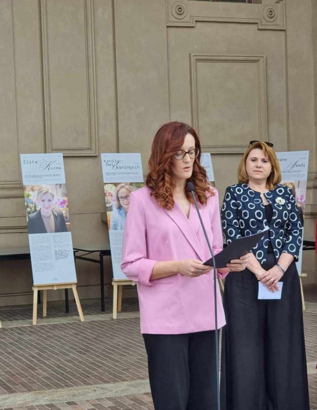 U Pragu otvorena autorska izložba ambasadorice Martine Mlinarević