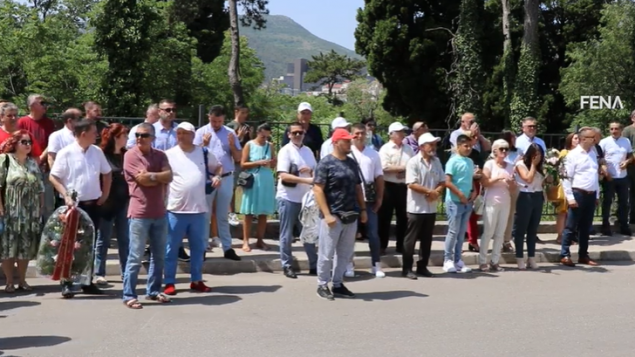Polaganjem cvijeća počelo obilježavanje 29. godišnjice deblokade Mostara