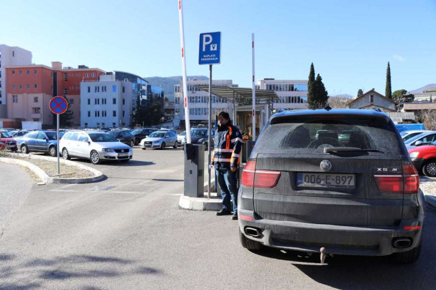 Gradsko vijeće Mostara danas neće raspravljati o Mostar parkingu