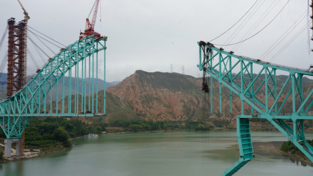 Poginulo 12 radnika pri padu mosta u izgradnji u Kini