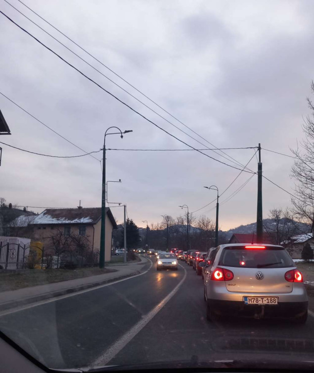 U vogošćanskom naselju Hotonj u saobraćanoj nesreći jutros povrijeđen pješak