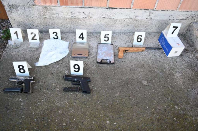 Pronađena veća količina droge i oružja na području Tešnja i Doboj Juga