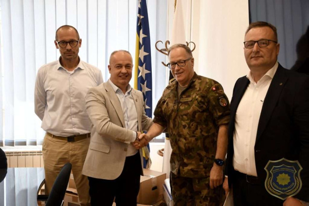 Donirana oprema u cilju unapređenja mjera kontrole naoružanja u FBiH
