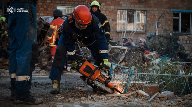 U ruskim zračnim napadima u Kijevu ubijeno najmanje osam osoba