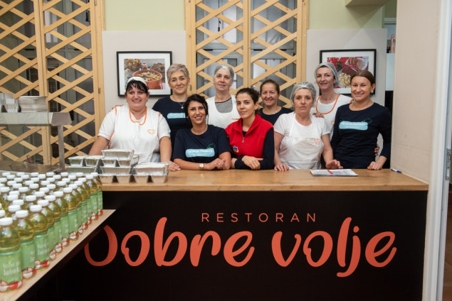 Narodnim kuhinjama širom BiH dm donirao 9.062 obroka