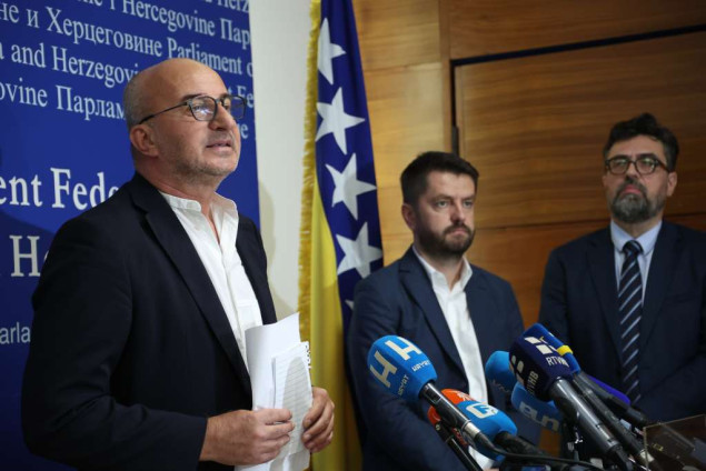 Naša stranka - Civilizacijska sramota da onkološki pacijenti budu na listi čekanja