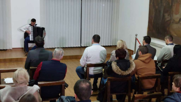 Napretkovi dani - Marko Plavčić održao koncert u Ateljeu 'Ismet Mujezinović'